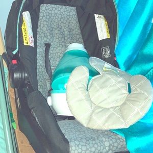 Newborn Car seat